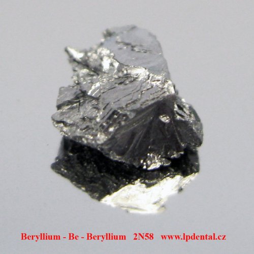 Beryllium - Be - Beryllium  Metal crystalline fragments.