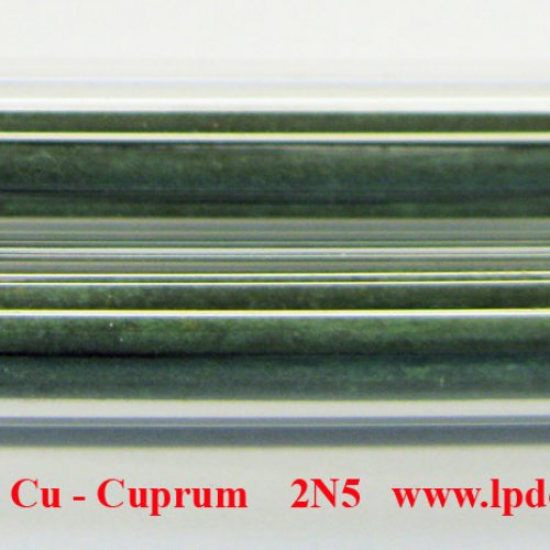 Měď - Cu - Cuprum   Copper wire with oxide sufrace.