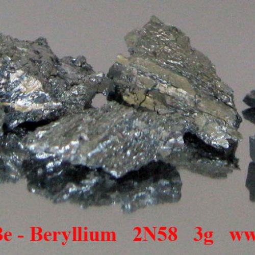 Beryllium - Be - Beryllium   Metal crystalline fragments.