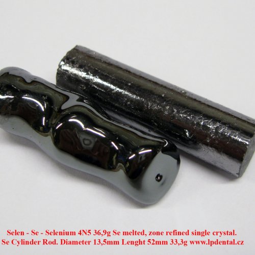 Selen - Se - Selenium 4N5  Se melted, zone refined single crystal. Se Cylinder Rod.1.jpg