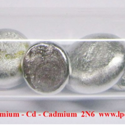 Kadmium - Cd - Cadmium 2N6  Sample with oxid -free sufrace. Cadmium granules