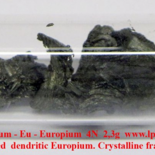 Distilled dendritic Europium. Crystalline fragments. 2,3g.png