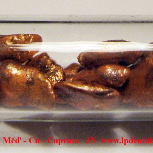 Měď - Cu - Cuprum  Copper melted pellets with oxide sufrace.