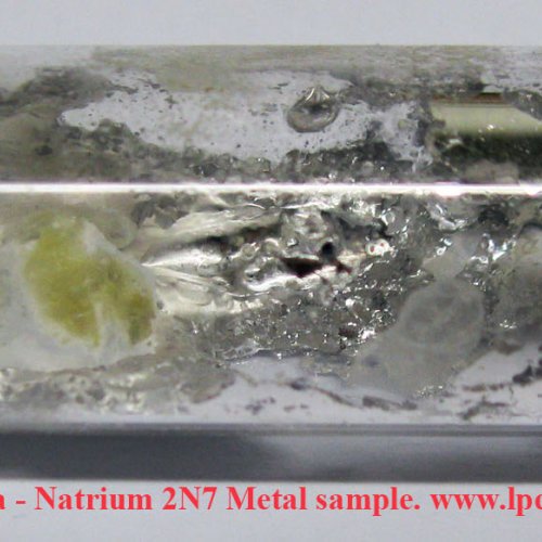 Sodík - Na - Natrium 2N7 Metal sample..jpg