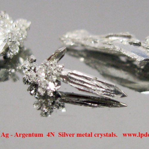 Stříbro - Ag - Argentum  4N  Electrolytic  Silver  crystals.