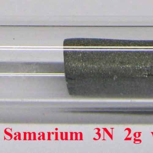 Samariu2m - Sm - Samarium  3N  2g. Sample-sand blasted surface.