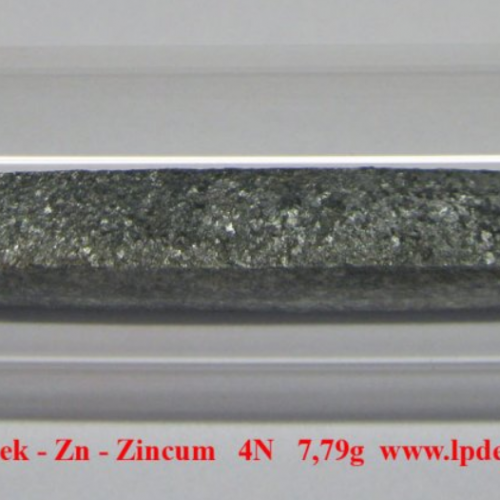 Zinek - Zn - Zincum 4N 7,79g Zn machined piece etched.png