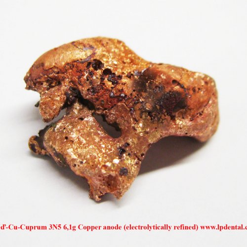 Měď-Cu-Cuprum 3N5 6,1g Copper anode (electrolytically refined).jpg