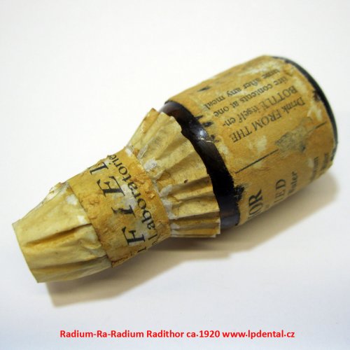 Radium-Ra-Radium Radithor ca.1920 6.jpg