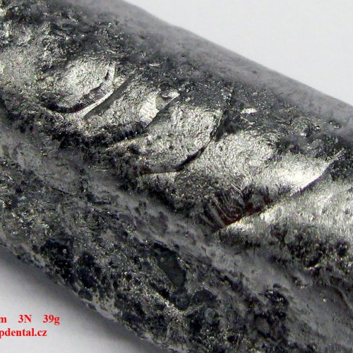 Beryllium  3N 39g Arc melted, zone refined single crystal. Sample-etched surface.