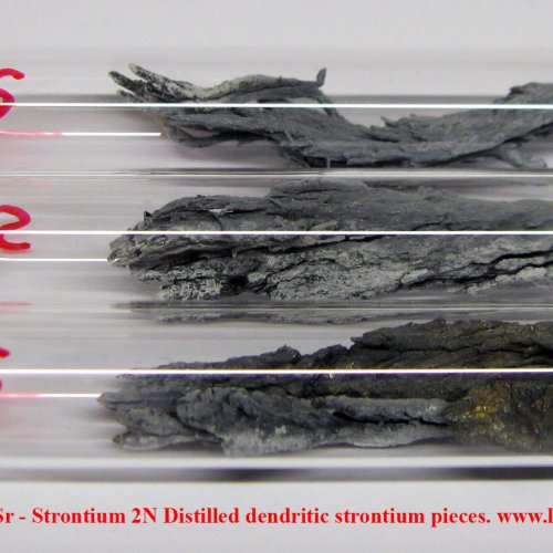 Stroncium - Sr - Strontium 2N Distilled dendritic strontium pieces. 5.jpg