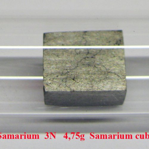 Samarium - Sm - Samarium  3N   4,75g  Samarium metal machined piece-cube.