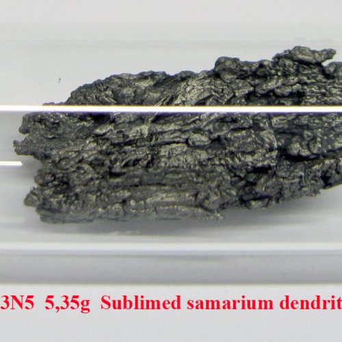 Samarium - Sm - Samarium  3N5  5,35g  Sublimed samarium dendritic fragments..jpg