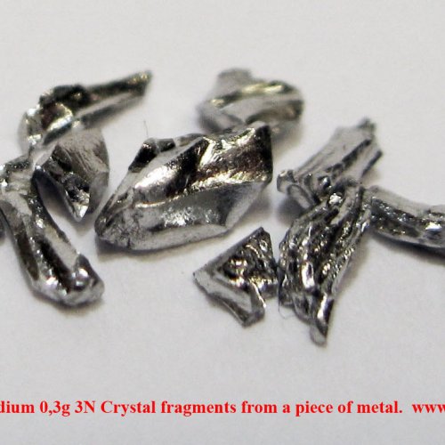 Iridium-Ir-Iridium 0,3g 3N Crystal fragments from a piece of metal. 2.jpg