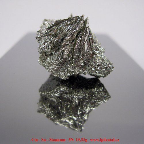Cín - Sn - Stannum  crystalline fragment