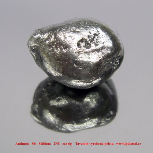 Antimon - Sb - Stibium   2N5   cca 6g    Tavením vyrobená peleta.Melted pelet