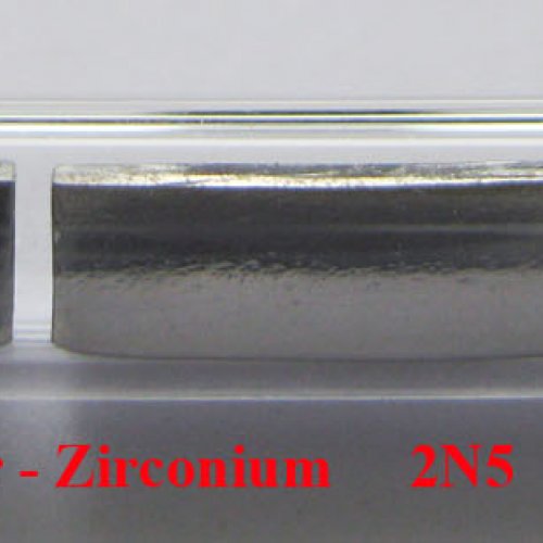 Zirkonium - Zr - Zirconium  Sample-glossy surface.