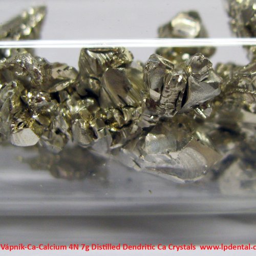 Vápník-Ca-Calcium 4N 7g Distilled Dendritic Ca Crystals  3.jpg