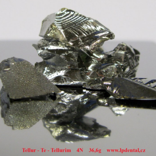 Tellur - Te - Tellurim- Metal fragment of Tellur
