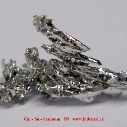 Cín - Sn - Stannum  Tin crystalline dendritic fragment/Piece