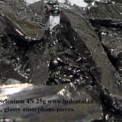 Selen - Se - Selenium 4N 25g Black, glassy amorphous-pieces..jpg