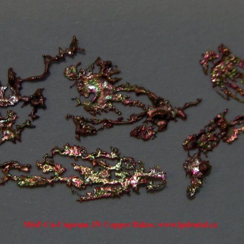 Měď-Cu-Cuprum 3N Copper flakes..jpg