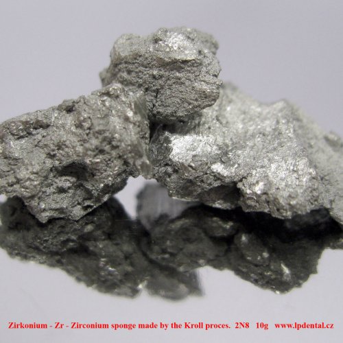 Zirkonium - Zr - Zirconium sponge made by the Kroll proces 1.jpg