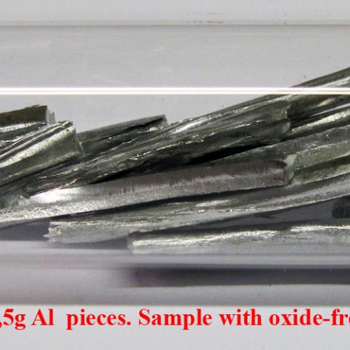 Hliník - Al - Aluminium 4N 2,5g Al  pieces. Sample with oxide-free surface..jpg