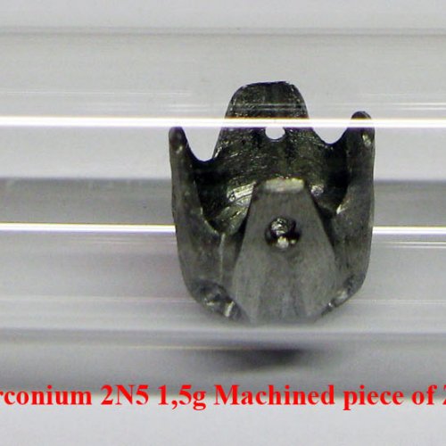 Zirkonium - Zr – Zirconium 2N5 1,5g Machined piece of Zr. 1.jpg