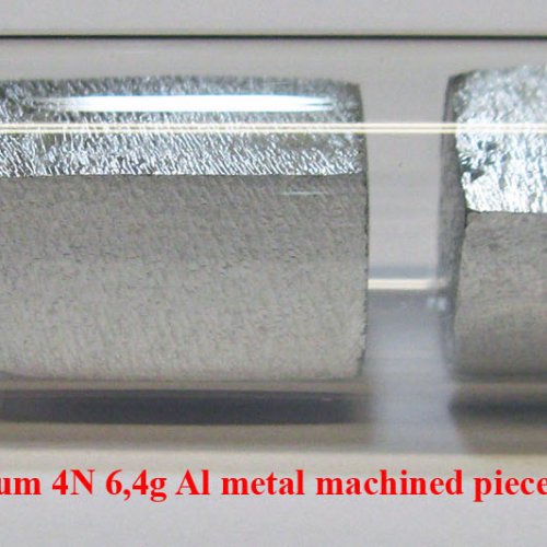 Hliník - Al - Aluminium 4N 6,4g Al metal machined pieces. 1.jpg