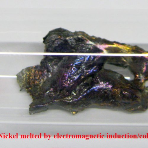 Nikl - Ni - Niccolum 3N 4,44g Nickel melted by electromagnetic induction colored sufrace..jpg