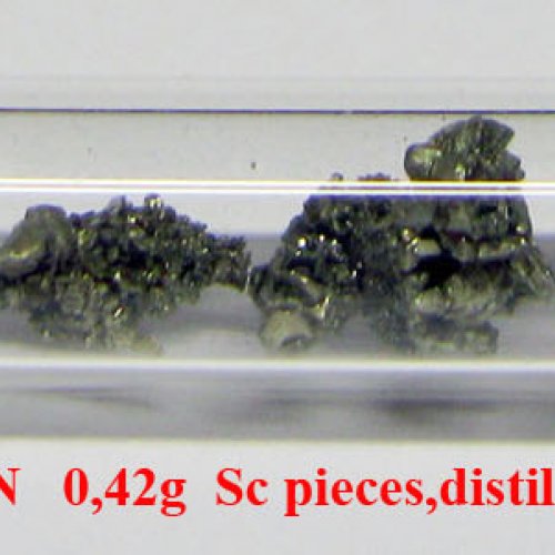 Skandium - Sc - Scandium    3N   0,42g  Sc pieces,distilled crystals.  16.jpg