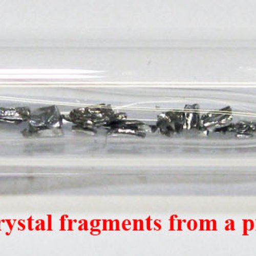 Iridium-Ir-Iridium 0,3g 3N Crystal fragments from a piece of metal. 1.jpg