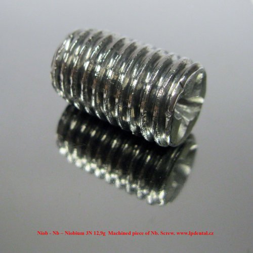 Niob - Nb – Niobium 3N 12,9g  Machined piece of Nb. Screw. 3.jpg