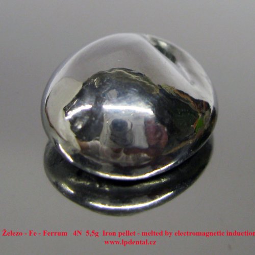 Železo - Fe - Ferrum   4N  5,5g  Iron pellet - melted by electromagnetic induction..jpg
